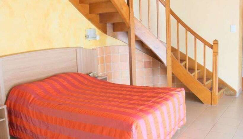 جناح عائلي, Logis Hotel Restaurant Le Grand Turc