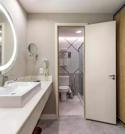 キングサイズベッドのデラックスルーム, Novotel Salvador Rio Vermelho