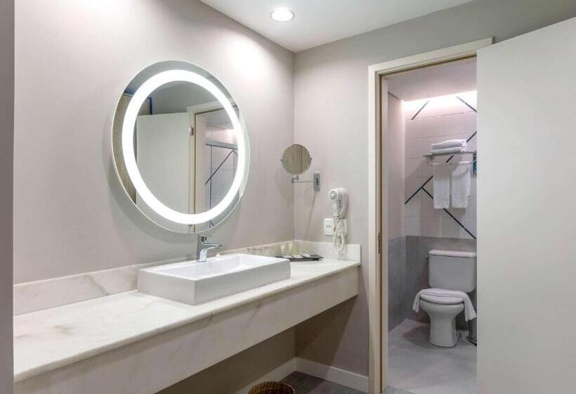 Номер Deluxe Кровать Кинг, Novotel Salvador Rio Vermelho