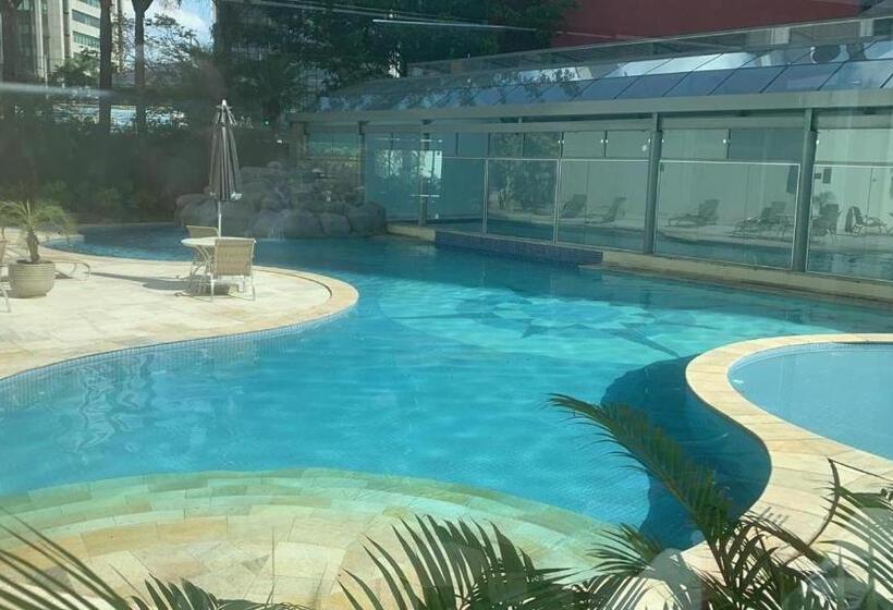 سوییت لوکس, Radisson Hotel Vila Olimpia