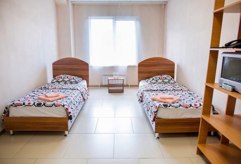 اتاق اکونومی, & Hostel Klever