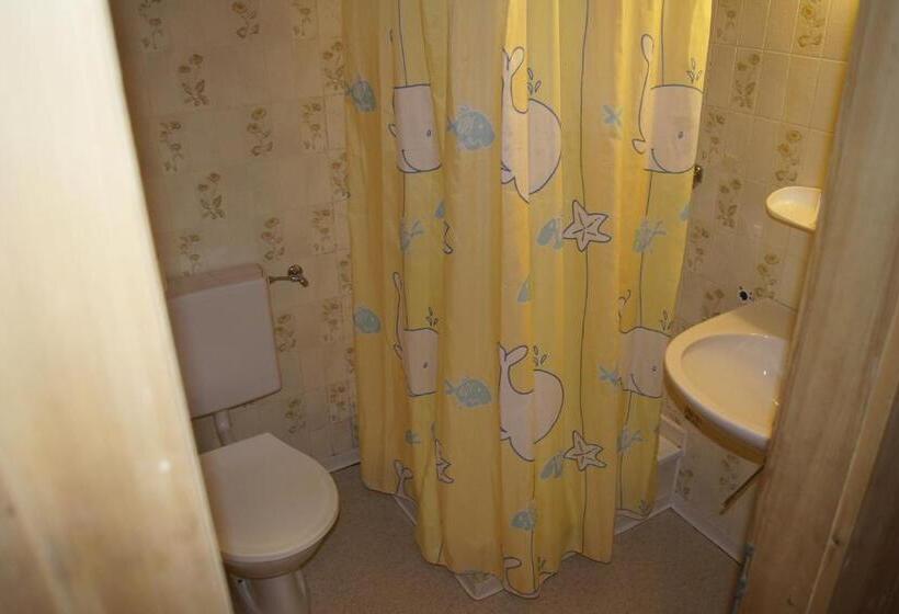 패밀리 룸, Bärghuus Axalp