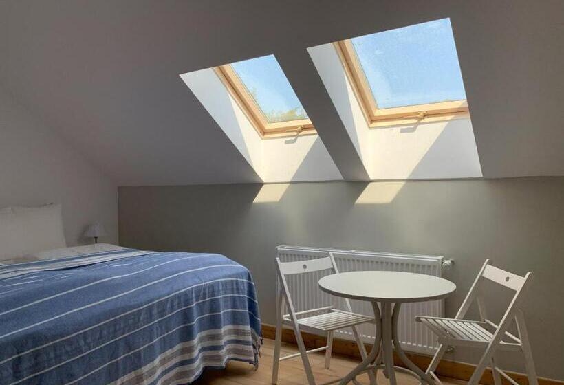 غرفة كومفورت ثلاثية, Barcelona Rooms