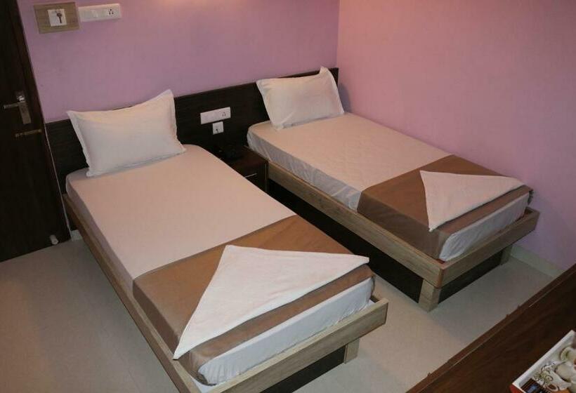 Standardrum, Jeyam Residency