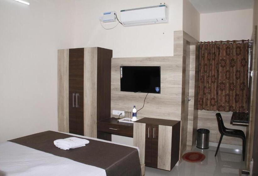 Standardrum, Jeyam Residency