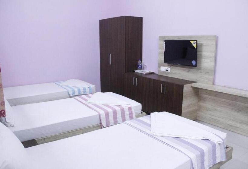 Standard Trippelrum, Jeyam Residency