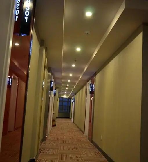 ファミリールーム, Thank Inn Chain Hotel Henan Xinyang Shangcheng County Huayuan Road