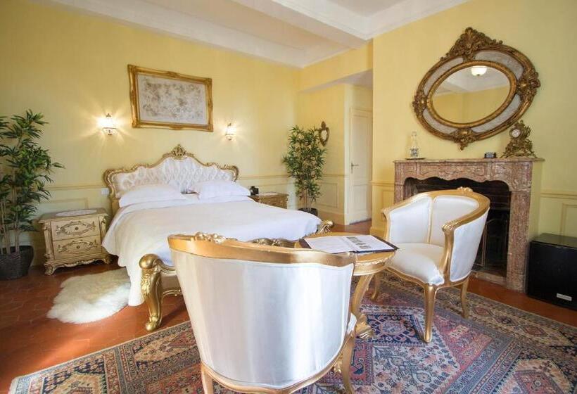 جناح مطلّ علي الحديقة, Château Rieutort