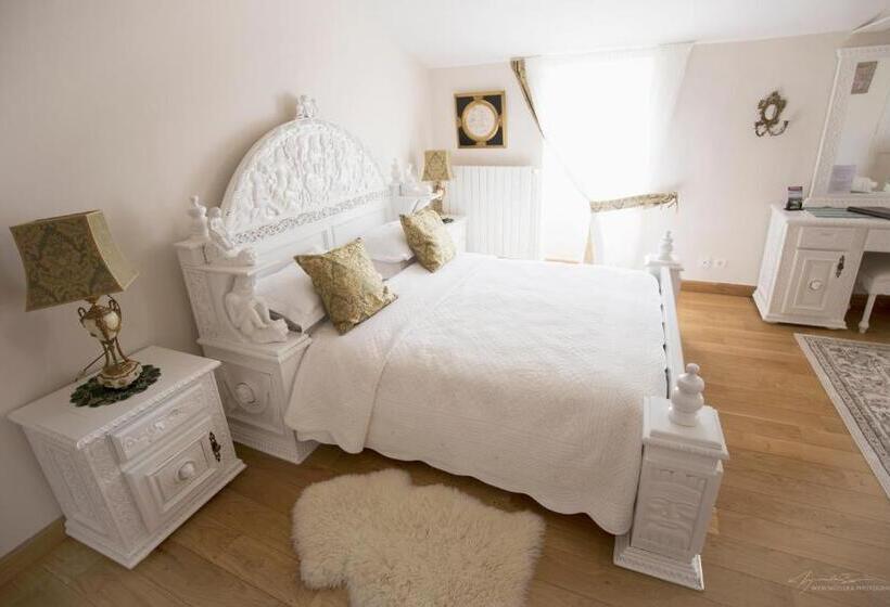 جناح إدارى, Château Rieutort