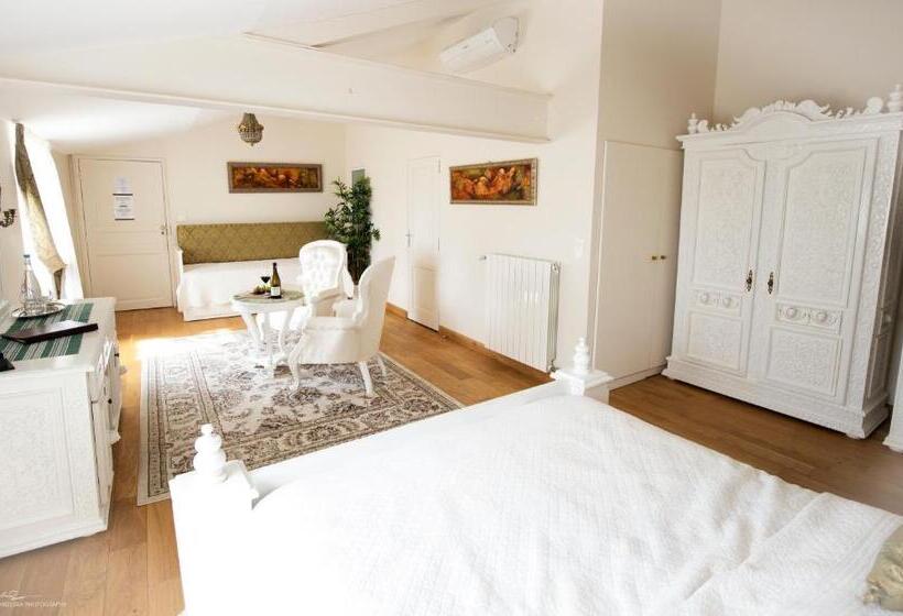 جناح إدارى, Château Rieutort