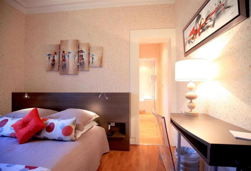 Номер Комфорт, De La Pagézie