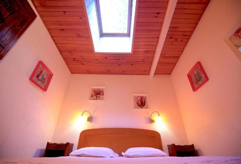 Номер Стандарт, De La Pagézie