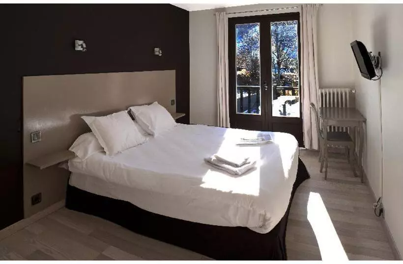اتاق راحتی, La Bonne Auberge