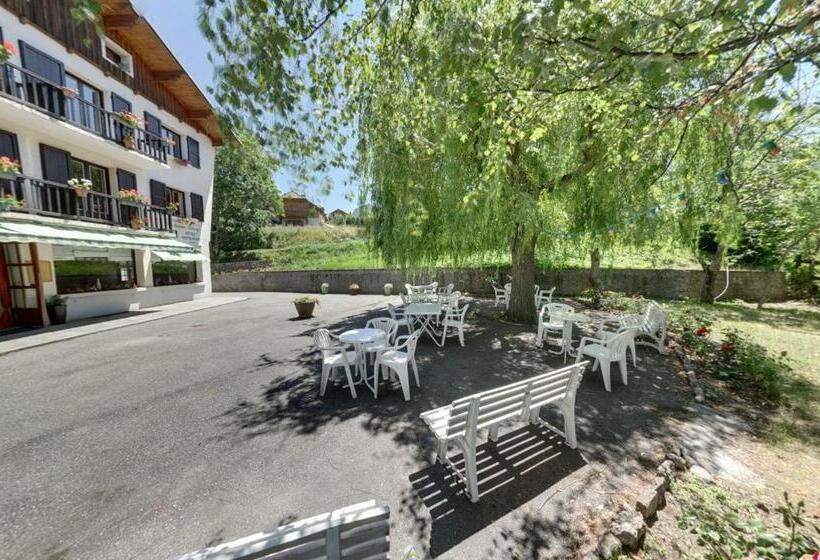 اتاق خانوادگی, La Bonne Auberge