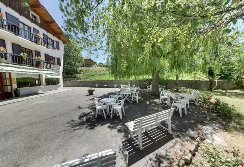 اتاق خانوادگی, La Bonne Auberge