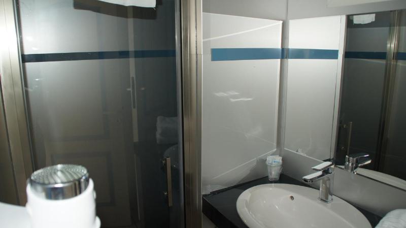 스탠다드 룸, Logis Hôtel Restaurant Bellevue