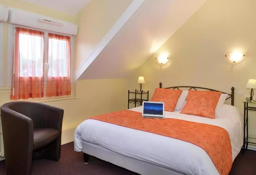 Standard Room, Logis Hôtels Restaurant Le Dauphin