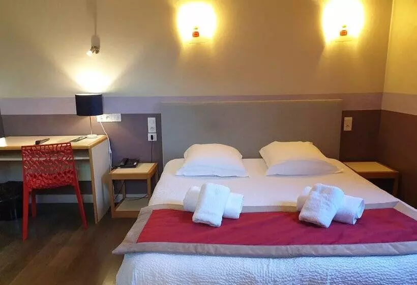 スタンダードルーム, Relais Vosgien   Hôtel Restaurant La Table De Sophia