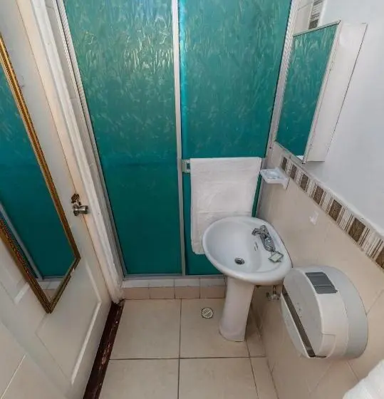 اتاق استاندارد, Hostal Amador Familiar