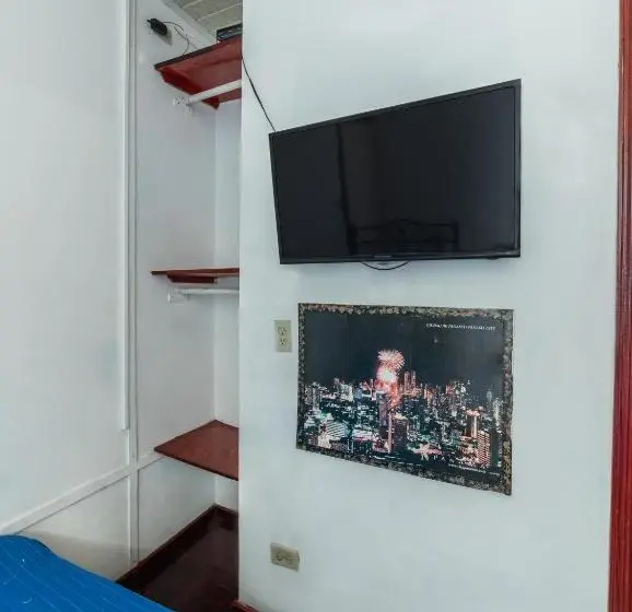 اتاق استاندارد, Hostal Amador Familiar