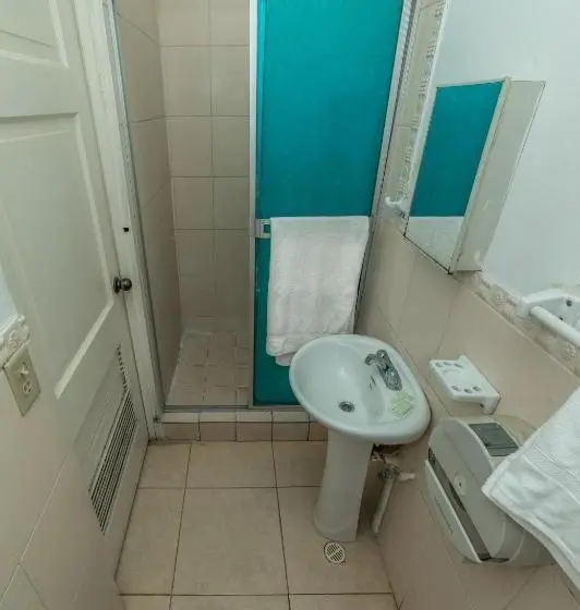 اتاق استاندارد, Hostal Amador Familiar