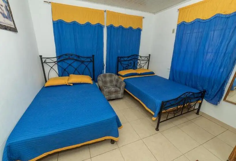 اتاق استاندارد با 2 تخت دوبل, Hostal Amador Familiar