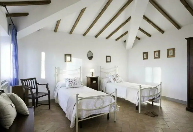 Talo 2 Makuuhuonetta, Agriturismo Incrociata