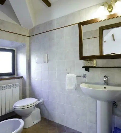 Talo 2 Makuuhuonetta, Agriturismo Incrociata