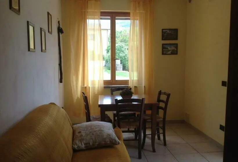 ２ベッドルームアパートメント, Valle Del Poggio