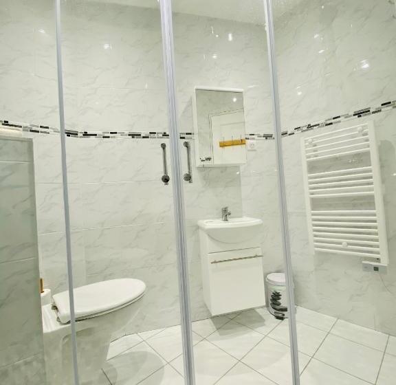 סטודיו סטנדרטי נוף לגינה, Reims Sherpa Guest House