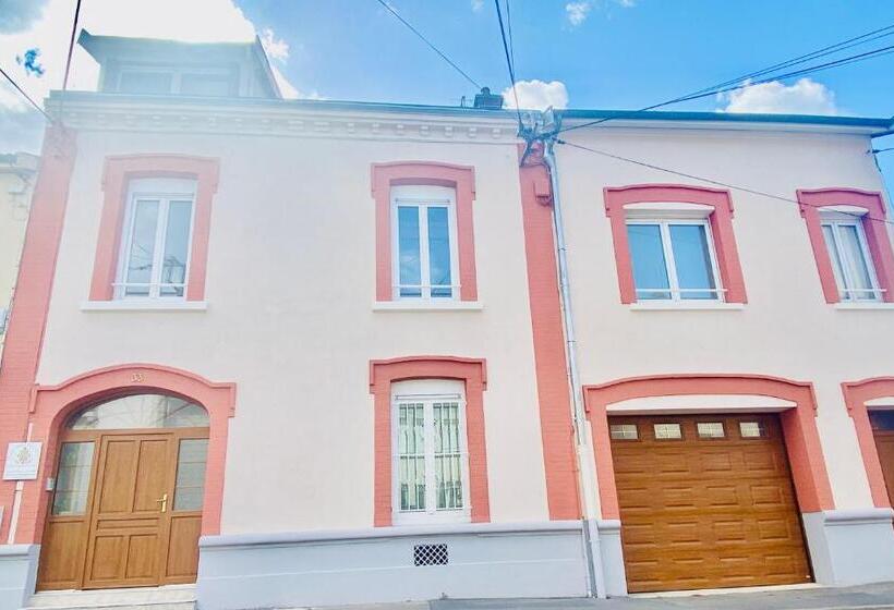 חדר דלוקס, Reims Sherpa Guest House