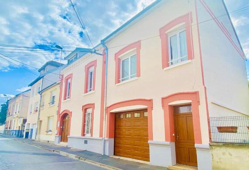 חדר דלוקס, Reims Sherpa Guest House