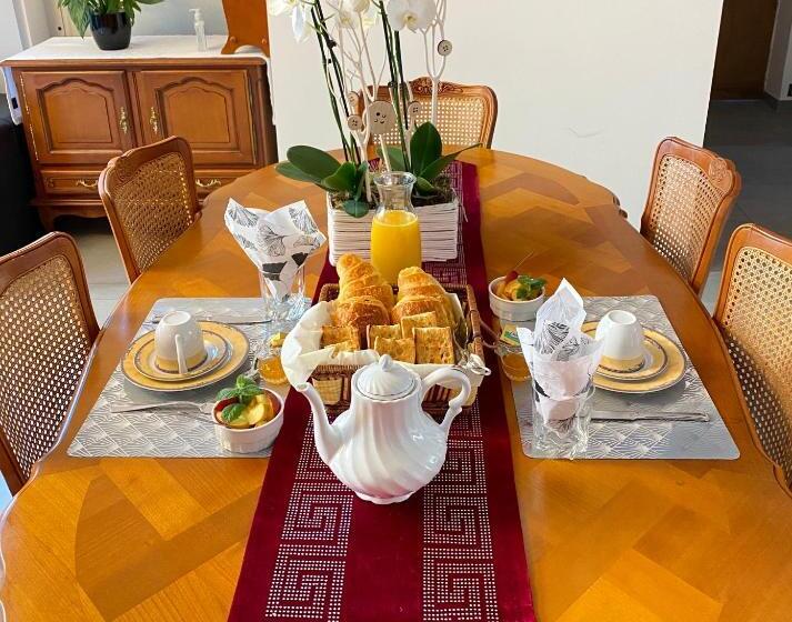 חדר סטנדרט נוף לגינה, Reims Sherpa Guest House