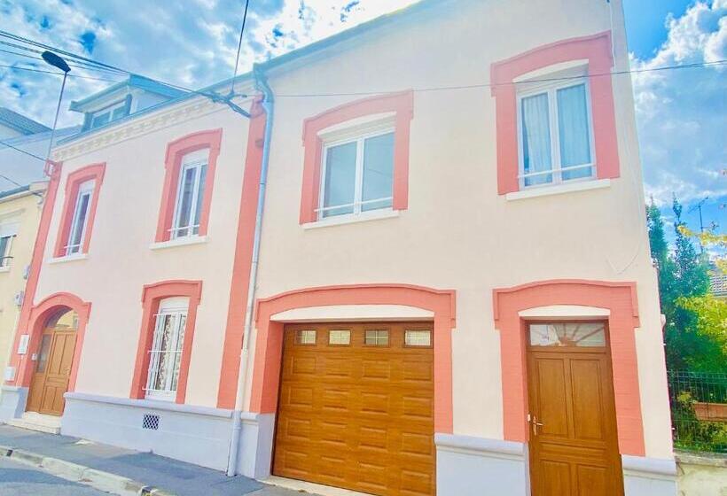 חדר דלוקס, Reims Sherpa Guest House