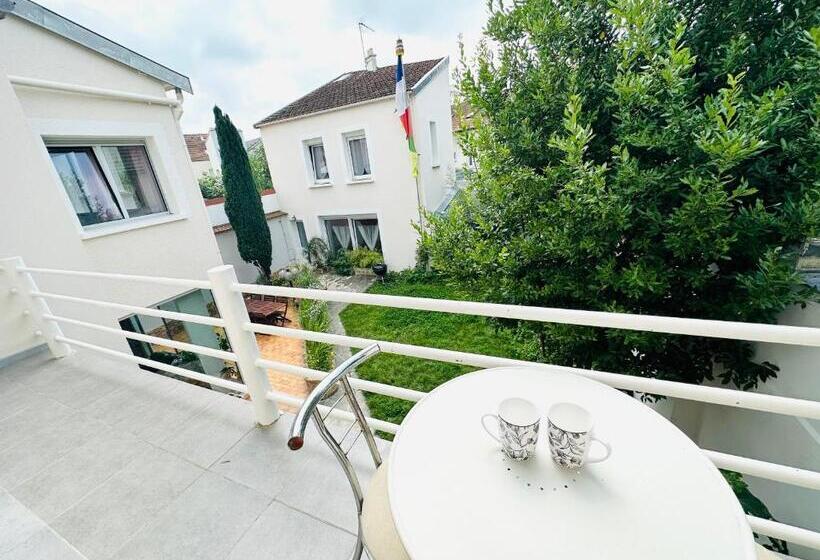 סוויטה עם מרפסת, Reims Sherpa Guest House