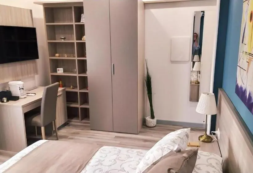 片側に海が見えるデラックスルーム, B&b La Stazione