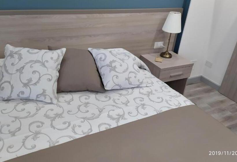 Номер Deluxe с Балконом, B&b La Stazione