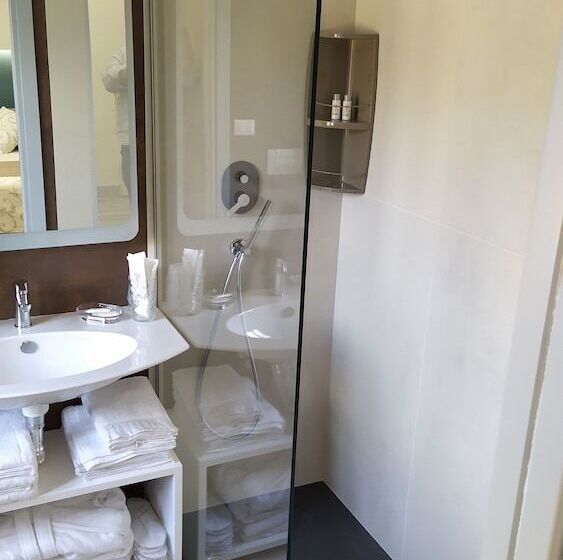 Четырехместный Номер Deluxe, B&b La Stazione