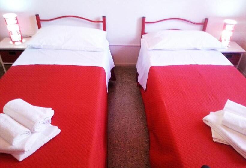 اتاق استاندارد, B&b Night & Day