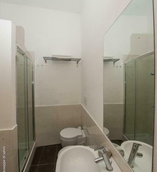 اتاق استاندارد با چشم‌انداز دریا, Casale Belvedere