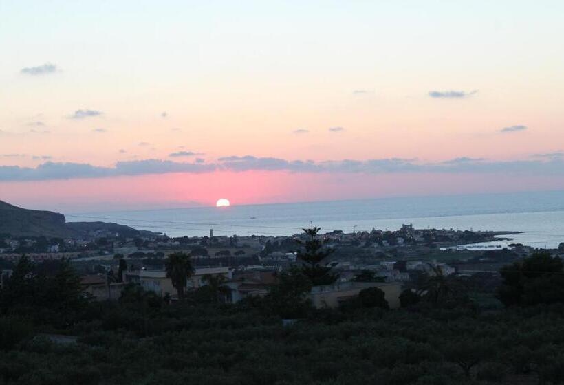 اتاق سوپریور با چشم‌انداز دریا, Casale Belvedere