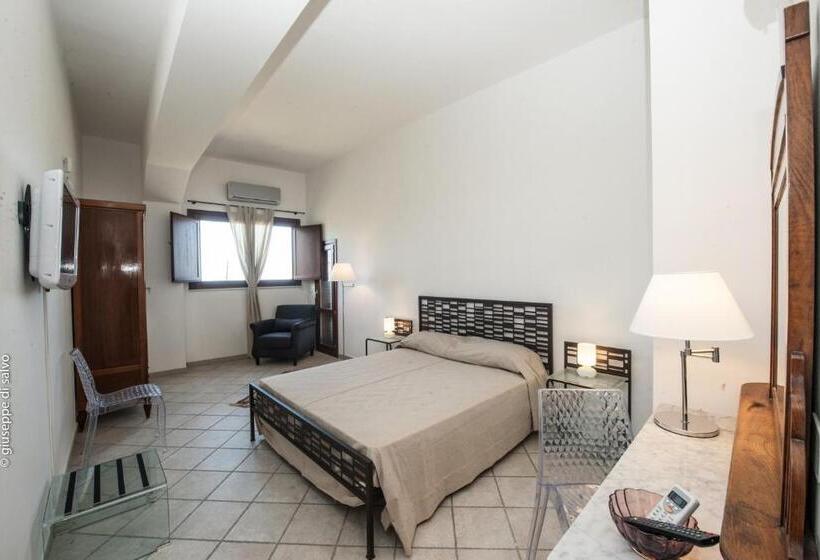 اتاق سوپریور با چشم‌انداز دریا, Casale Belvedere