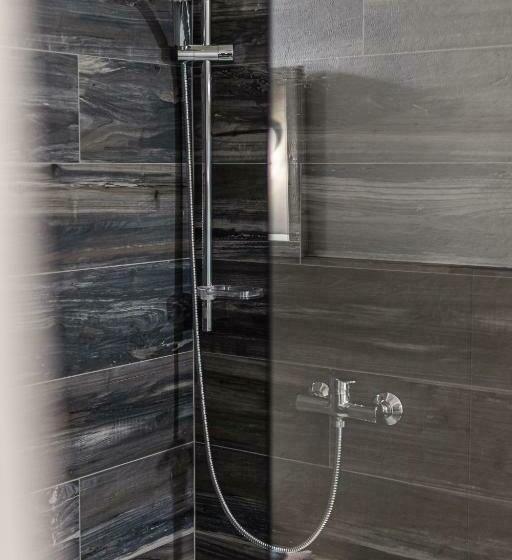 סוויטה נוף להרים, Relais Del Brigante