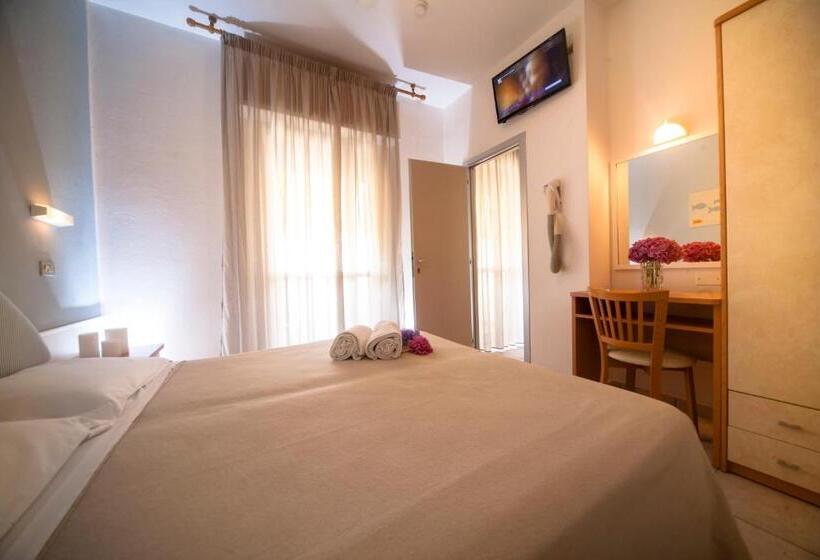 ファミリールーム, Antares