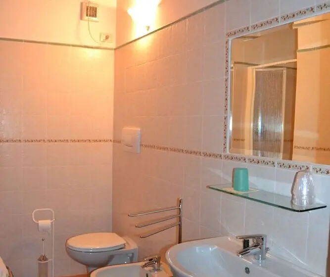 スタンダード4人部屋, Agriturismo La Rovere