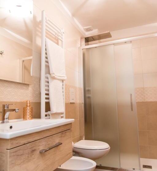 اتاق لوکس با بالکن, Palazzo Le Travi