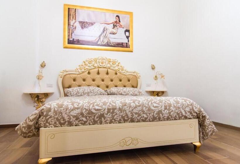 اتاق لوکس با بالکن, Palazzo Le Travi