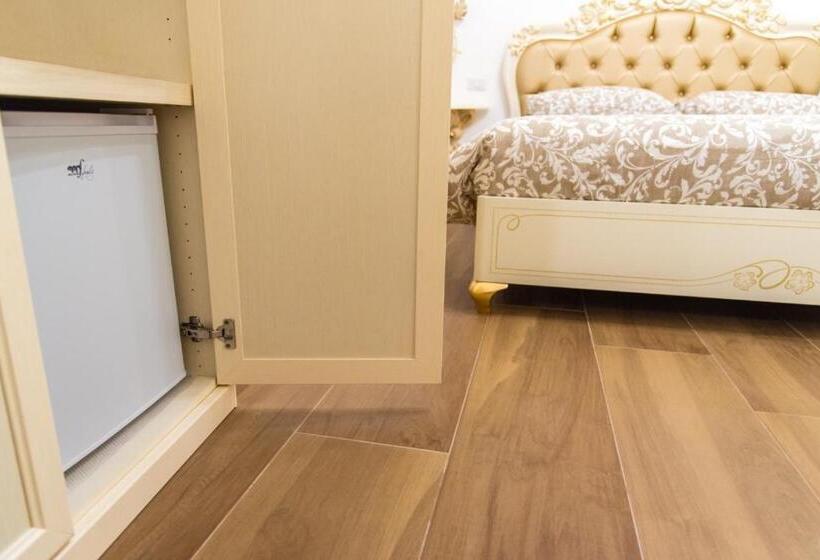 اتاق لوکس با بالکن, Palazzo Le Travi