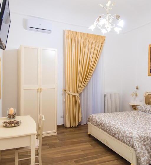 اتاق لوکس با بالکن, Palazzo Le Travi