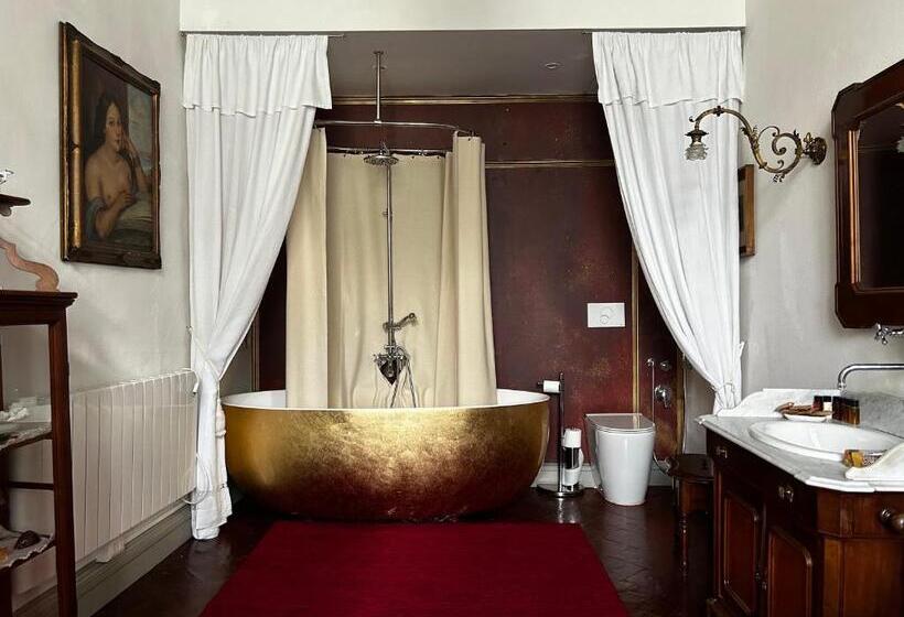 家庭套房, Wirnica